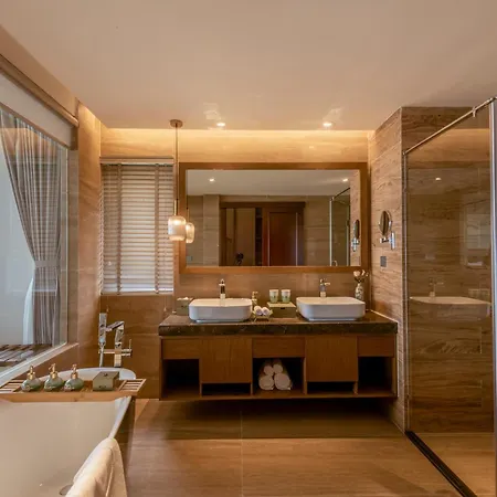 Koi Resort & Residence Da Nang Exterior photo
