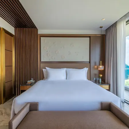 Koi Resort & Residence Da Nang Exterior photo
